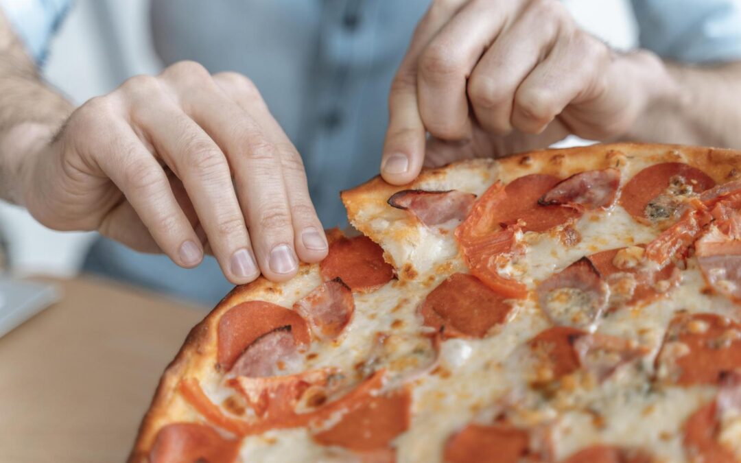 businesspeople lunch break eating pizza close up